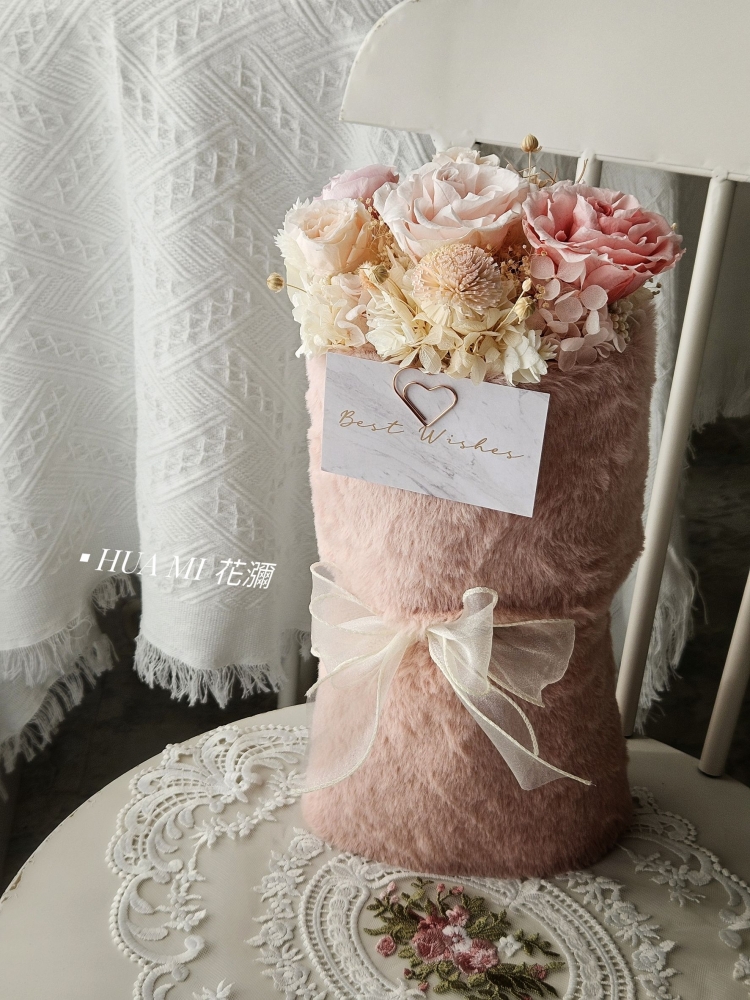 【 抱抱花束 】進口不凋玫瑰