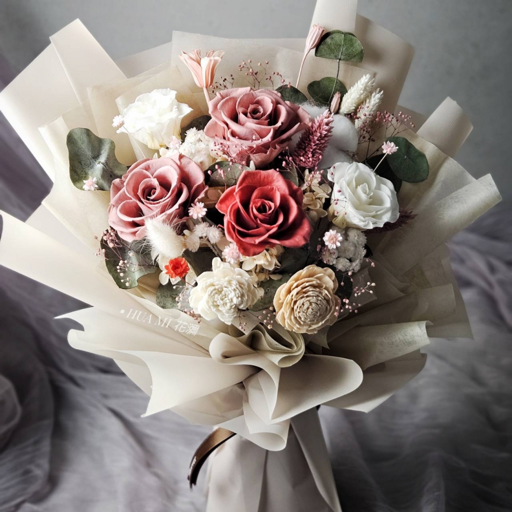 【 豆沙奶茶紅 】進口不凋玫瑰