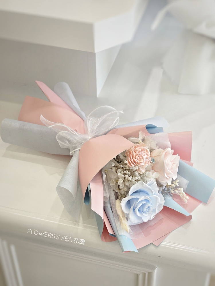 【 粉藍撞色 】進口不凋玫瑰