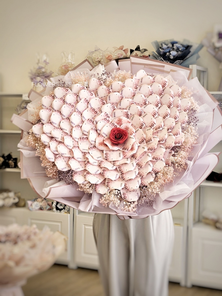 【 92 】心型山茶花束