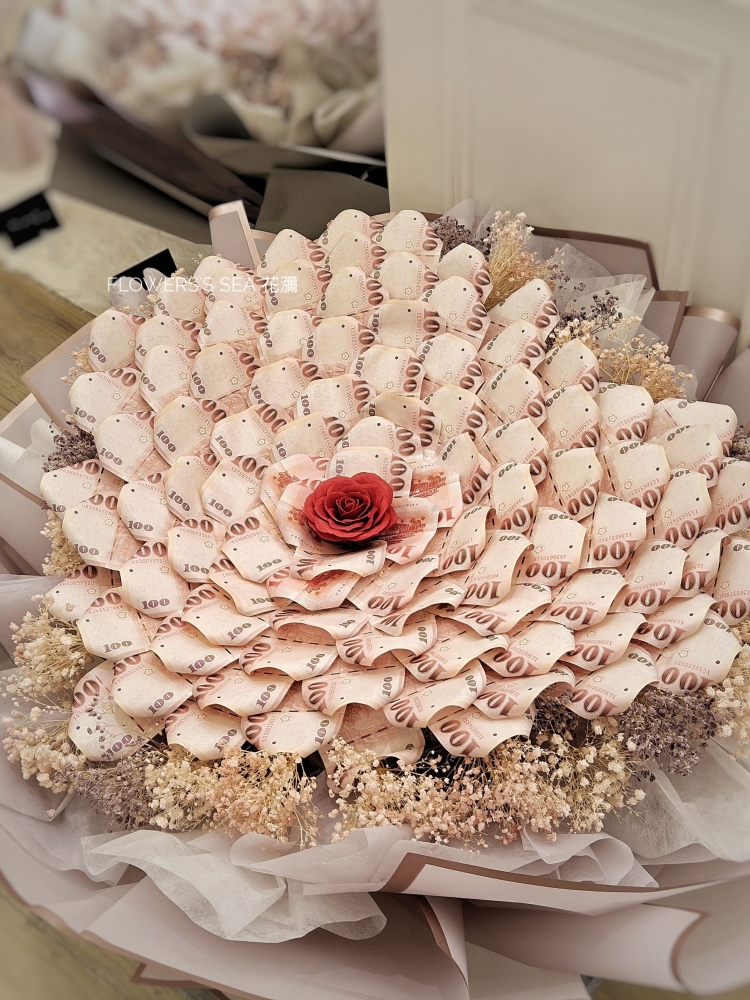 【 92 】心型山茶花束