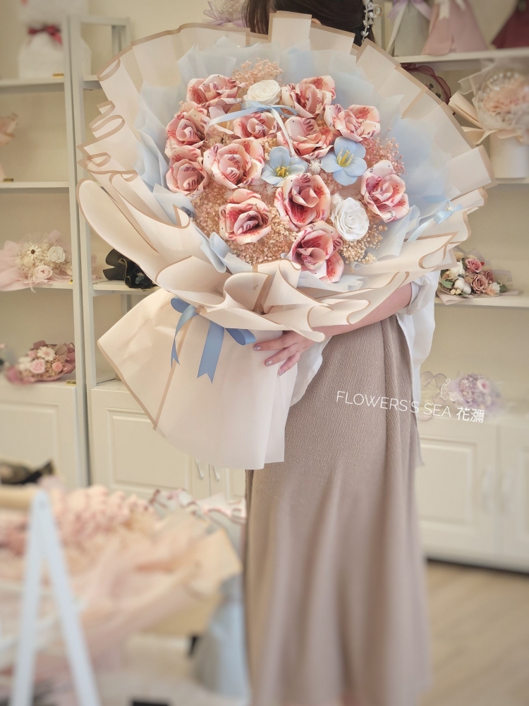 【 玫瑰 】12朵 36張佰鈔