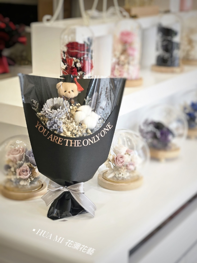 【畢業熊】黑色外包-可選花